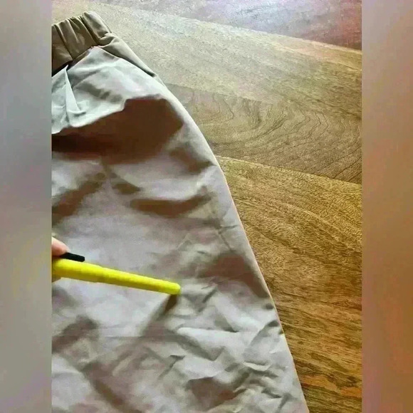 BCBG MaxAzria Tan Button-Up Skirt with Bow Tie, Size 4 - Picture 5 of 6